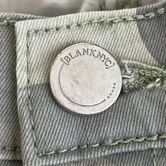 Blank NYC The Sullivan Camo Skinny Ankle Jeans in Light Green - Size 29 - Picture 5 of 9